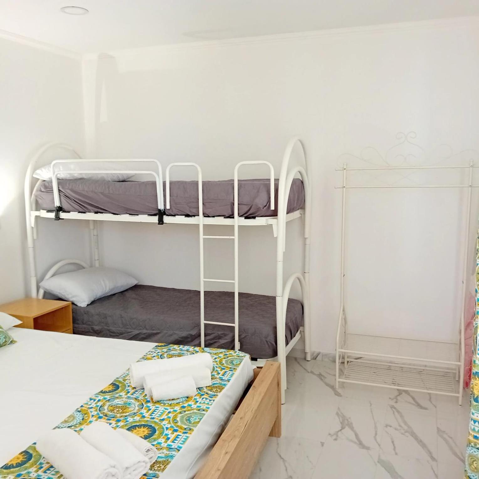 Oasi Del Mare Villa Granelli Phòng bức ảnh